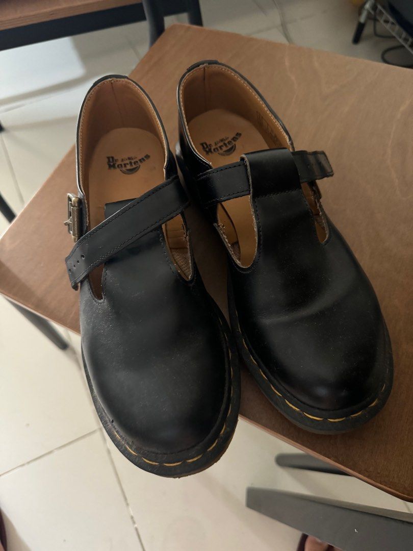 Dr Martens Polley Mary Janes (Category: Loafers) located in Manila. Submitted by narziesc (Listing ID 1333010805, Image 1). Description: Size UK 5, EU 38 (authentic, bought in Europe) Used a handful times hence the crease (please see photo). I will not be replying to LPs. Price posted is final..