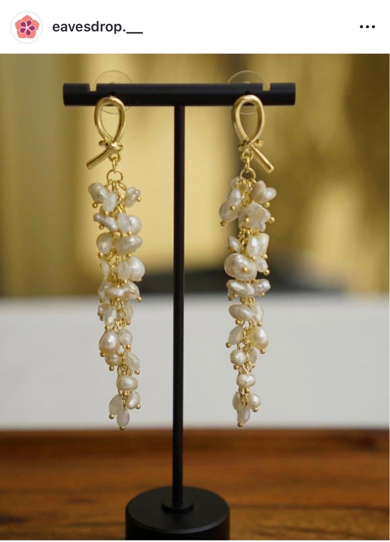 Eavesdrop Shoulder Duster Earrings (Category: Earrings) located in Pasay City. Submitted by cartmaxxing (Listing ID 1333143992, Image 2). Description: Keshi pearls, Freshwater pearls, Crystal stones. Used once at a company party, then kept it in storage after that (mostly gathering dust ☹️) buy nyo na plz, I don’t have any events coming up to use it for! orig. price: 1,250 helping tags: Penny Pairs // Golden monstera // russet accessories // stud