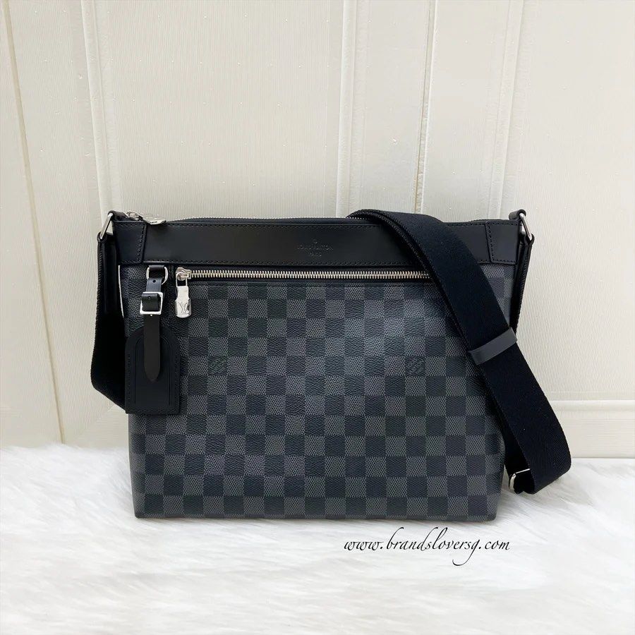 ❌SOLD❌ LV Mick PM Men's Shoulder Bag in Black Damier Graphite