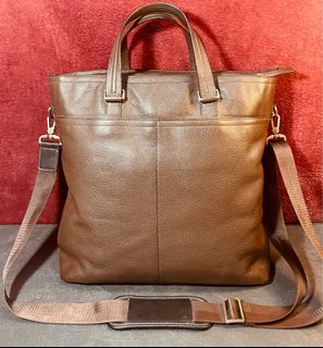 (Category: ) located in . Submitted by sartorial_finds (Listing ID 1333117564, Image 1). Description: .