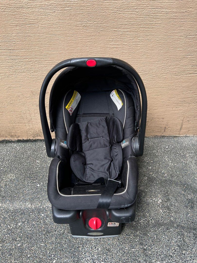 Graci Baby newborn Car seat (Category: Car Seats) located in Marikina City. Submitted by pablomiro (Listing ID 1333018913, Image 3). Description: preloved and seldom used Graco Car Seat. perfect fit for any car. rfs: decluttering. malaki na si baby. .