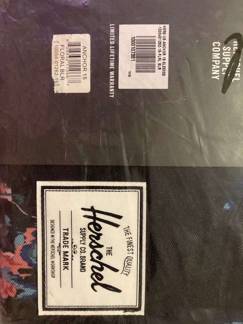 Herschel Laptop Bag (15 inch) (Category: Laptop Bags & Sleeves) located in Manila. Submitted by antidote30 (Listing ID 1333058926, Image 2). Description: Brand new with tags RFS: No use for it.