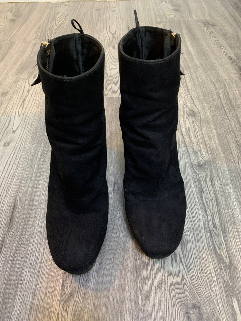 H&m black boots sales