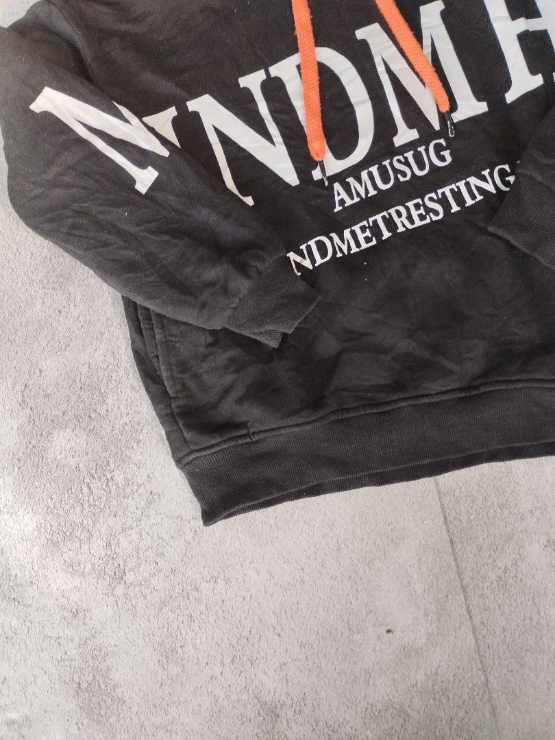 INDMH (Category: Coats, Jackets and Outerwear) located in Cavite. Submitted by martjohn (Listing ID 1333019364, Image 3). Description: INDMH Size : Width : 18 Length : 22.5 Check details 9/10.