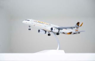 （分類：）位於 。 由 planeplanemodels 提交（商品編號 1333095335，圖片 1）。簡介： 。