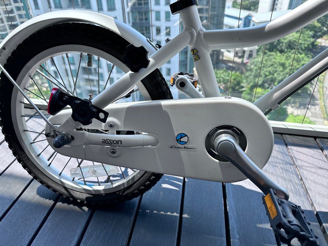Last day Nov 16 - —> Khodaa Bloom (コーダーブルーム) - Kid’s Bicycle (Category: Bicycles) located in Singapore. Submitted by gold.origami (Listing ID 1332999530, Image 2). Description: Bicycle will be posted for sale only until this Saturday, November 16!!! Well maintained Kid’s bicycle by Khodaa Bloom. Japanese bicycle brand designed for the body of a Japanese kid. ■Size: 16 inches, 235mm ■For kids height: 90 ～115 cm ■Weigh:9.6kg ■Color: white cream ■In
