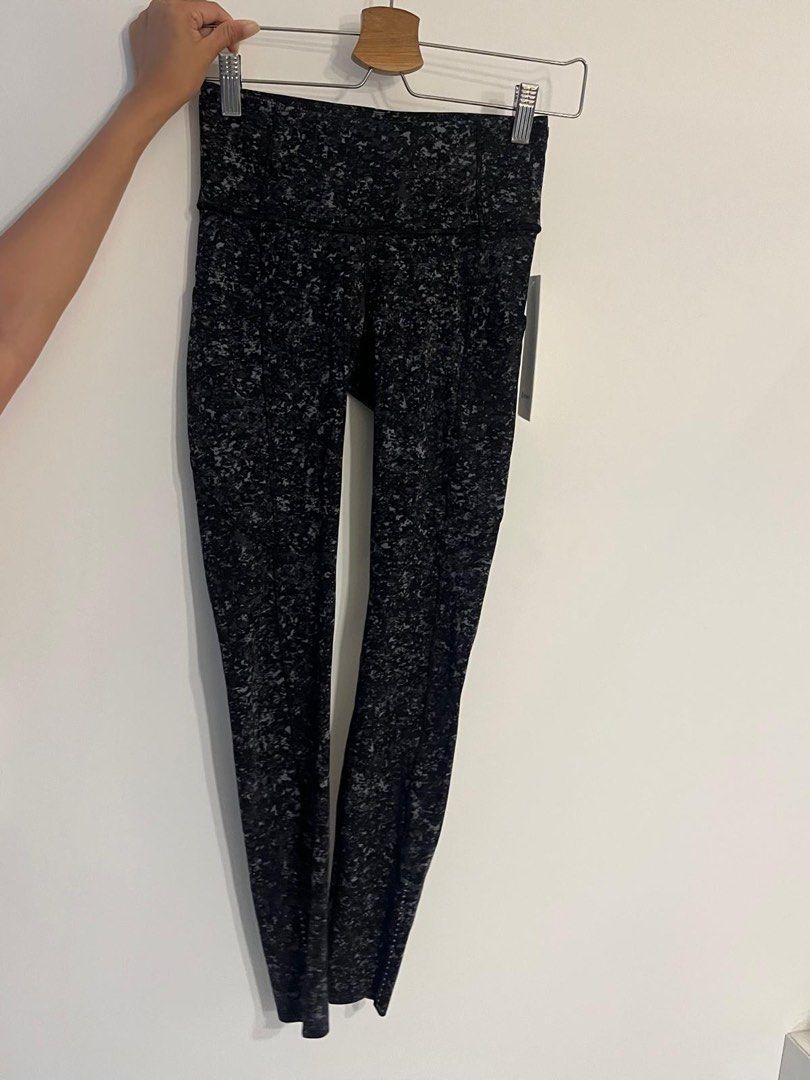 Lululemon reflective splatter leggings top