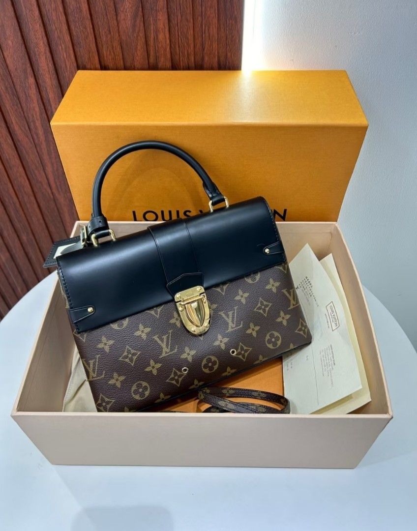 RARE Louis vuitton Onehandle flat bag