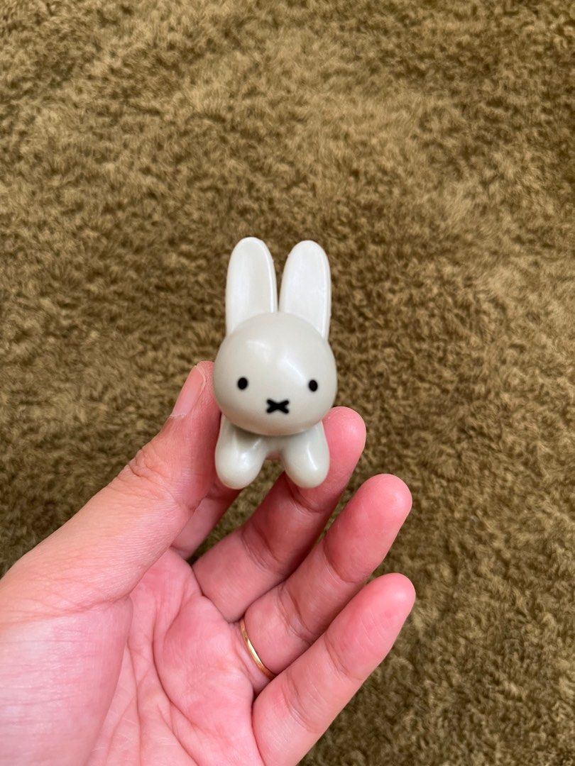 Miffy figure (Category: Designer & Blind Box Toys) located in Bulacan. Submitted by nyawnyaww (Listing ID 1332975178, Image 1). Description: .