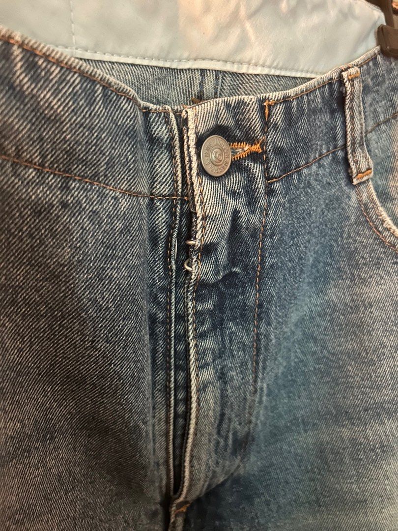 MM6 maison margiela jeans size 30, 男裝, 褲＆半截裙, 牛仔褲 Carousell