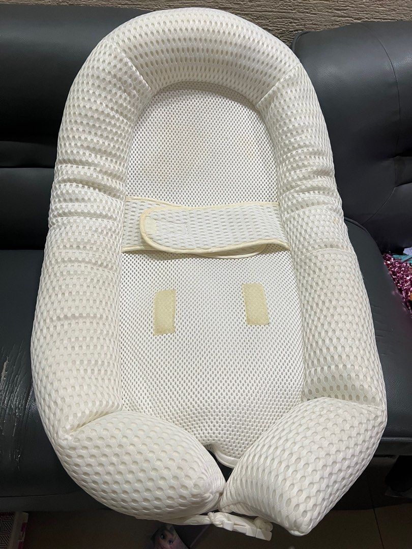 newborn Baby Bed nest with strap (Category: Children's Beds) located in Marikina City. Submitted by pablomiro (Listing ID 1333015323, Image 2). Description: preloved baby bed, mesh type cover with strap to secure your baby. ideal for newborn until 2 years old. decluttering..
