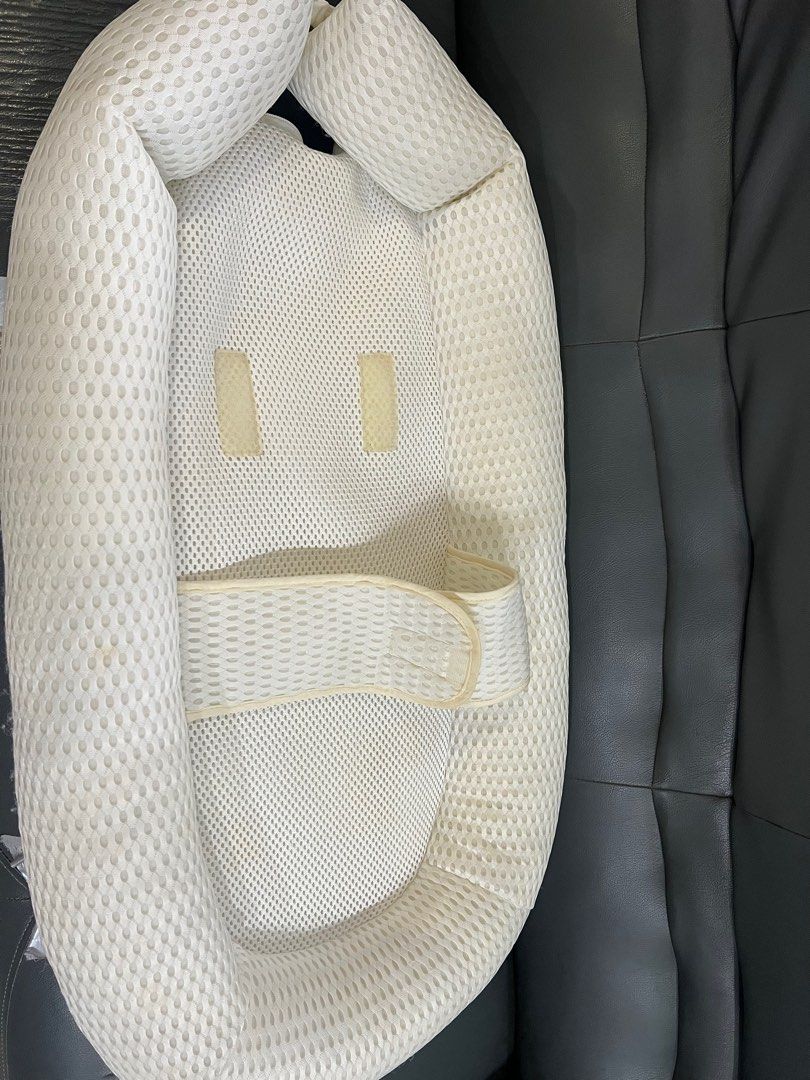 newborn Baby Bed nest with strap (Category: Children's Beds) located in Marikina City. Submitted by pablomiro (Listing ID 1333015323, Image 1). Description: preloved baby bed, mesh type cover with strap to secure your baby. ideal for newborn until 2 years old. decluttering..