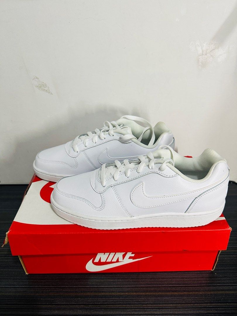 NIKE EBERNON LOW 8.5 US NEW NEVER BEEN USED (Category: Sneakers) located in San Juan City. Submitted by Khalidmgdla08 (Listing ID 1333046426, Image 3). Description: NIKE EBERNON LOW -BOUGHT FROM US -8.5 Men US -NEVER BEEN USED -BOUGHT AS NEW.