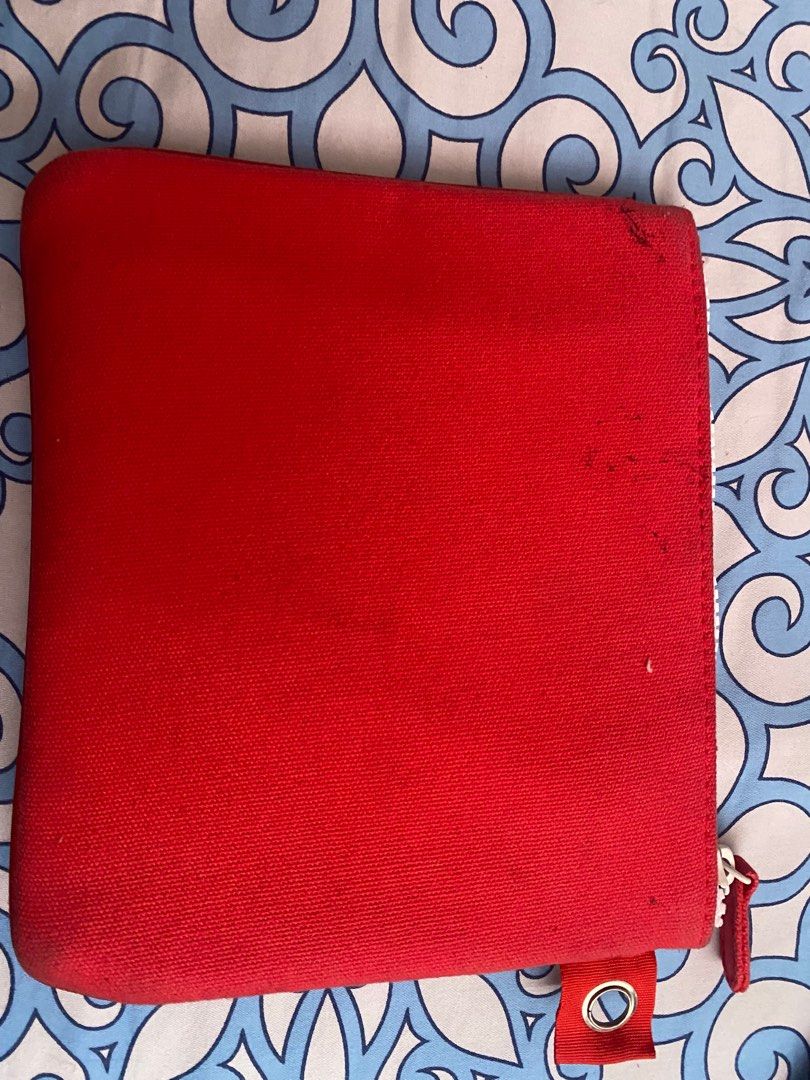 One Direction Pouch (Category: Stationery & School Supplies) located in Quezon City. Submitted by kirstengrace16 (Listing ID 1332984247, Image 3). Description: will include used one direction coloring pencils needs to be washed has a few stains.