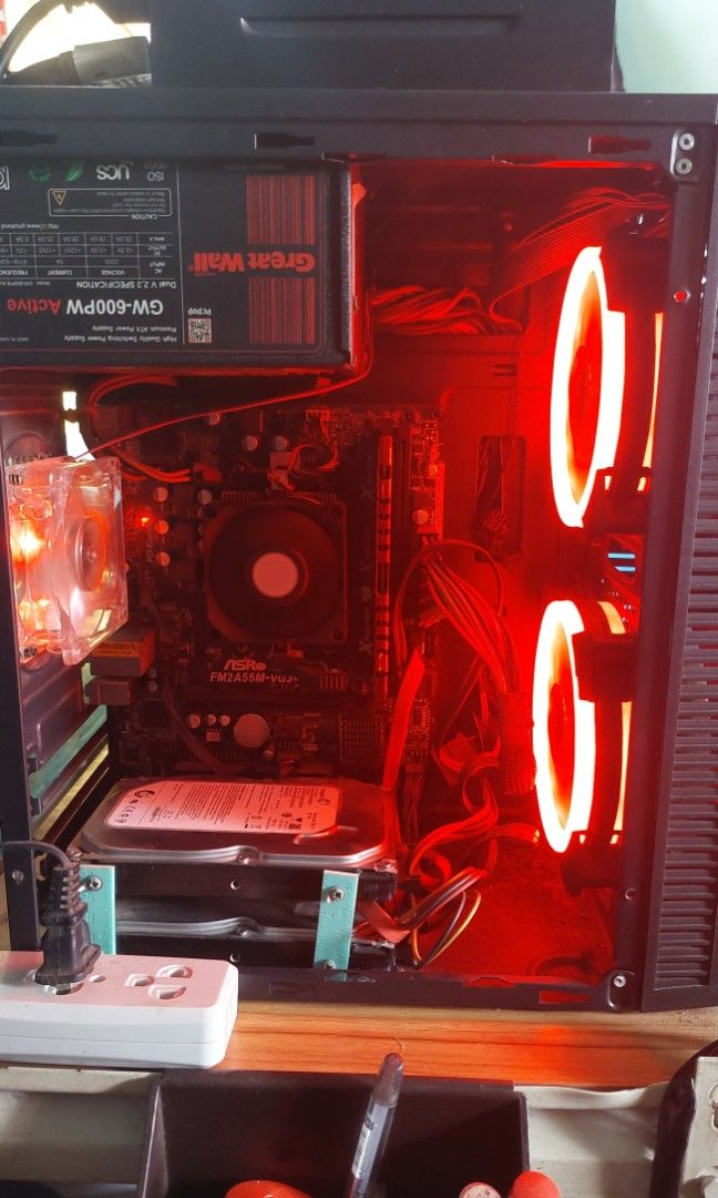 PC set (Category: Desktops) located in Quezon City. Submitted by mazianne_online (Listing ID 1332996078, Image 3). Description: for sale set PC inclusion: 14" AOC monitor RGB keyboard logitec mouse webcam 1080p 220v AVR Canon printer CPU 2 pcs 320 GB HHD 4GB RAM all cables included kayo na magpa reformat RFS: wala ng gumagamit graduate na anak ko.