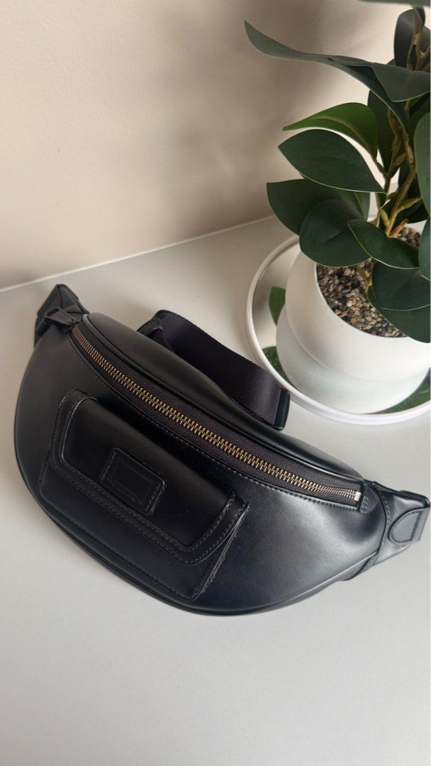 Pedro pouch bag hotsell