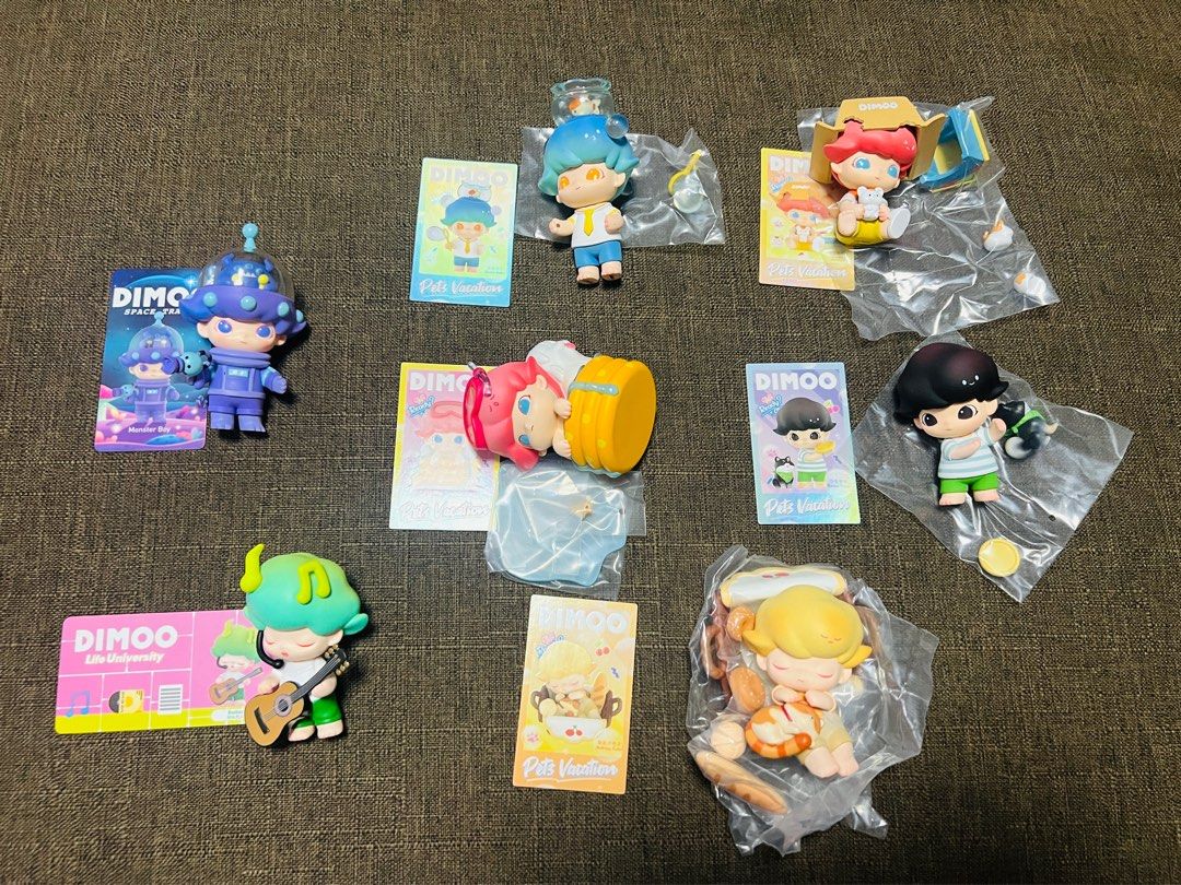 POP MART MOLLY DIMOO HIRONO (Category: Designer & Blind Box Toys) located in Mandaluyong City. Submitted by funkophilippines (Listing ID 1333084455, Image 2). Description: Pop Mart Merchandise All authentic Molly and Dimoo Box and foil already opened. Complete with box and card. Metro Manila Buyers only Shipping via grab or lalamove, buyer’s expense. Reserved: Hirono Staring .