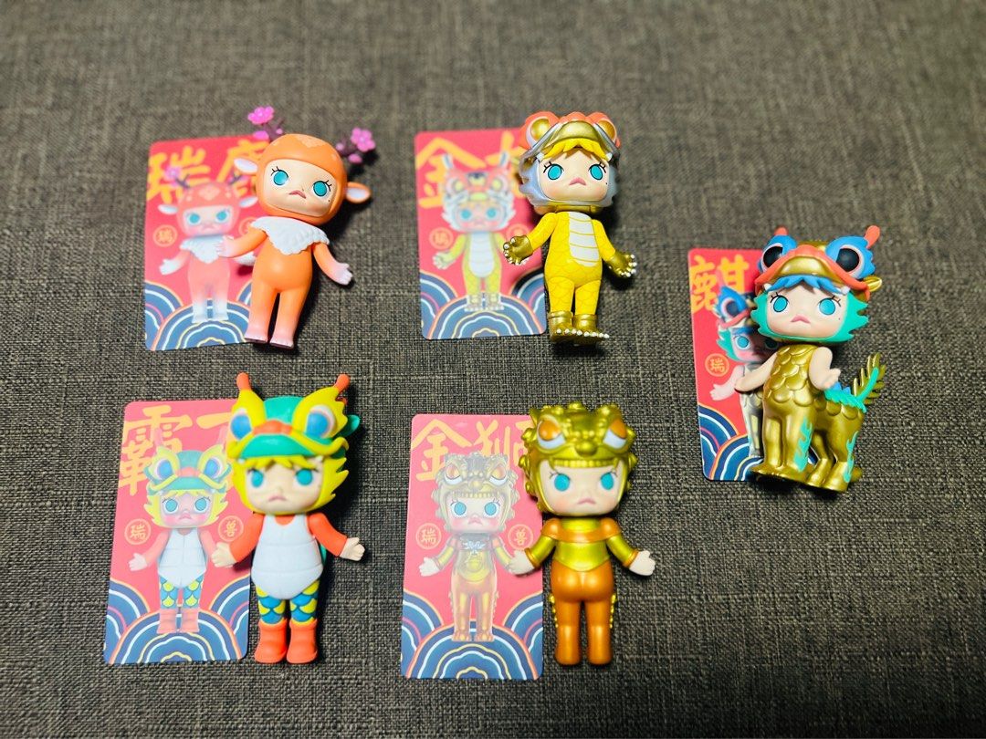 POP MART MOLLY DIMOO HIRONO (Category: Designer & Blind Box Toys) located in Mandaluyong City. Submitted by funkophilippines (Listing ID 1333084455, Image 1). Description: Pop Mart Merchandise All authentic Molly and Dimoo Box and foil already opened. Complete with box and card. Metro Manila Buyers only Shipping via grab or lalamove, buyer’s expense. Reserved: Hirono Staring .