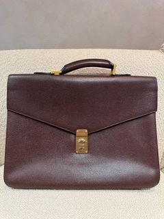 (Category: ) located in . Submitted by buyallyouwan (Listing ID 1333094226, Image 1). Description: .