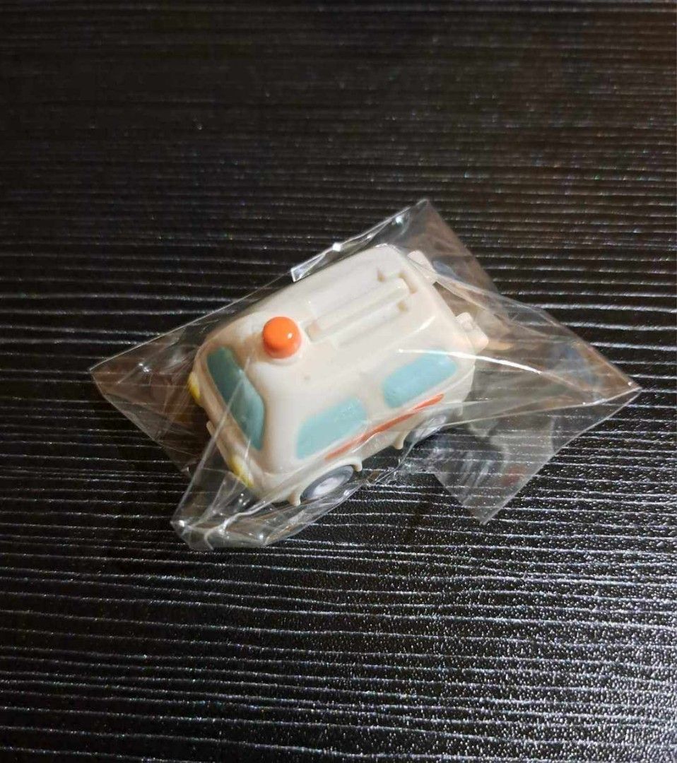 Rement Ambulance Medicine Box only (Category: Medical Supplies & Tools) located in Cainta. Submitted by reydandey (Listing ID 1333055203, Image 1). Description: Condition: New MoP: BDO, BPI, Gcash.