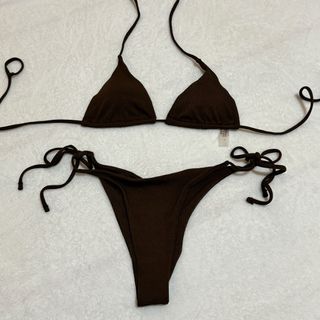 (Category: ) located in . Submitted by cocoelatte_ (Listing ID 1333086024, Image 1). Description: .