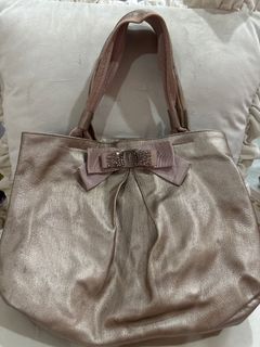 (Category: ) located in . Submitted by vikkys_studio (Listing ID 1333000024, Image 1). Description: .