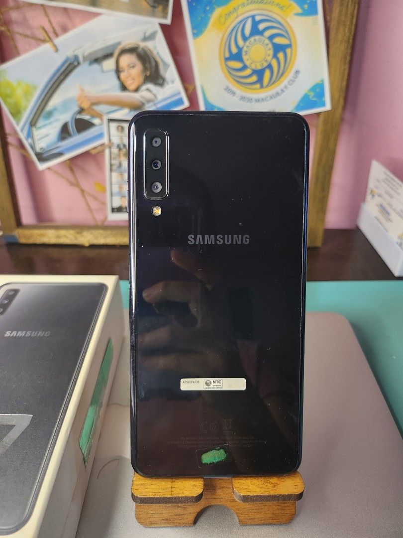 Samsung Galaxy A7 with box 64GB (Category: Samsung) located in Valenzuela. Submitted by annespino12 (Listing ID 1333020877, Image 2). Description: Lady user. I have used this phone mainly for calls and texts. It still works well but already a little slow. Few scratches on the side but unnoticeable. It has a matte screen protector so the original screen is scratch-free. 🙂.