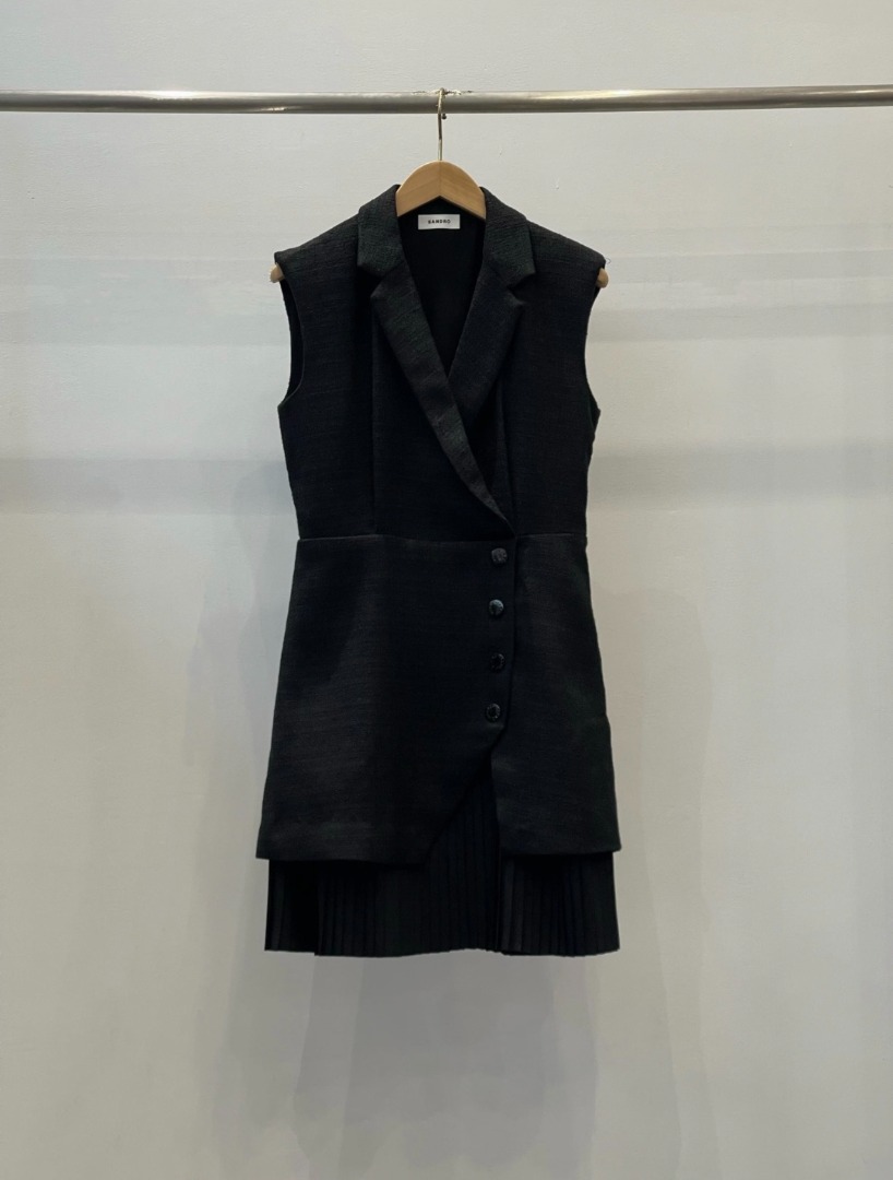 Sleeveless suit dress on sale