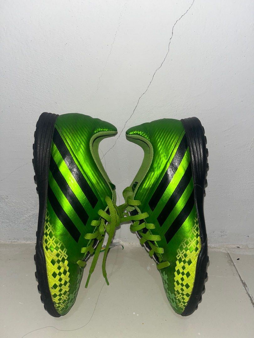 Sepatu futsal adidas predator absolado 2025