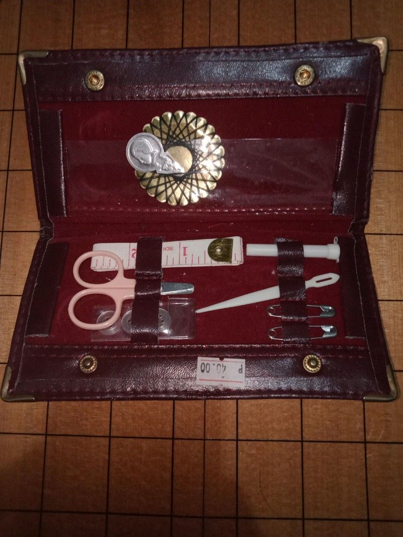Sewing Kit 2 (Category: Craft Supplies & Tools) located in San Marcelino. Submitted by tatac1vs (Listing ID 1333146172, Image 1). Description: .