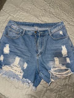 (Category: ) located in . Submitted by declutteringirlie (Listing ID 1333127481, Image 1). Description: .
