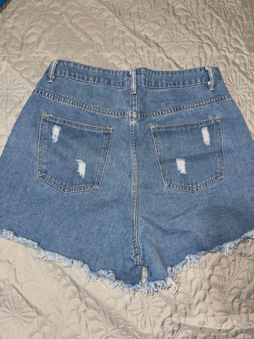 Shein Denim Shorts | Size 0xl (Category: Shorts) located in Caloocan City. Submitted by declutteringirlie (Listing ID 1333127767, Image 2). Description: Denim shorts | Shein size 0xl Used but not abused (used once/twice) No flaws as in or no himulmol etc. Nice color and denim quality..