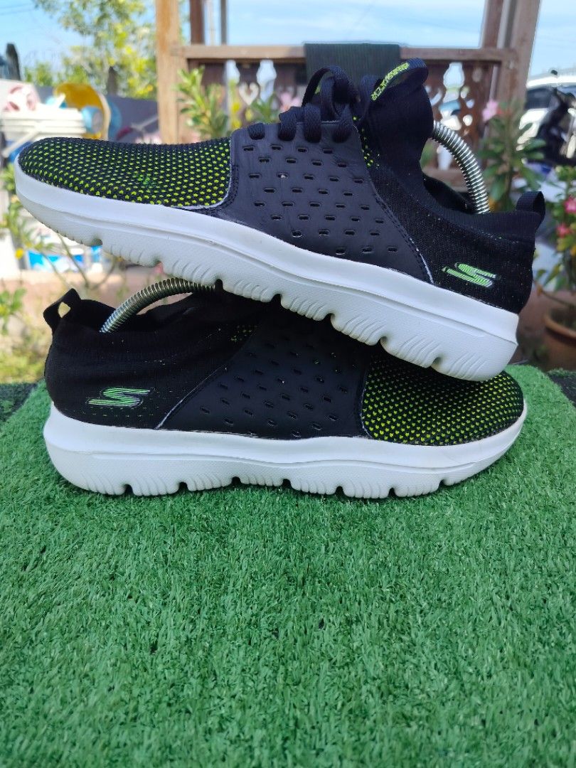Skechers go walk size 7.5 outlet