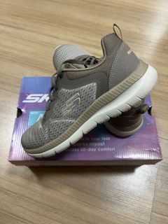 (Category: ) located in . Submitted by eg_new_preloved (Listing ID 1333111224, Image 1). Description: .