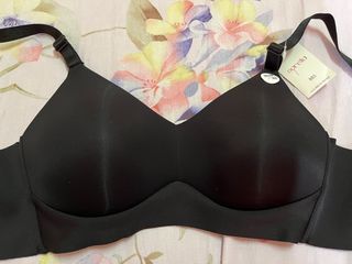(Category: ) located in . Submitted by hellooo456 (Listing ID 1333028933, Image 1). Description: .