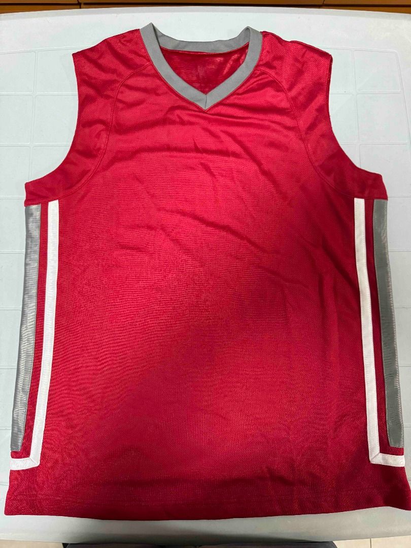 Sports Jersey Red (Category: Activewear) located in Quezon City. Submitted by dealsmaster (Listing ID 1333061595, Image 1). Description: Sports Jersey Red Size: Large, but fits around Medium.