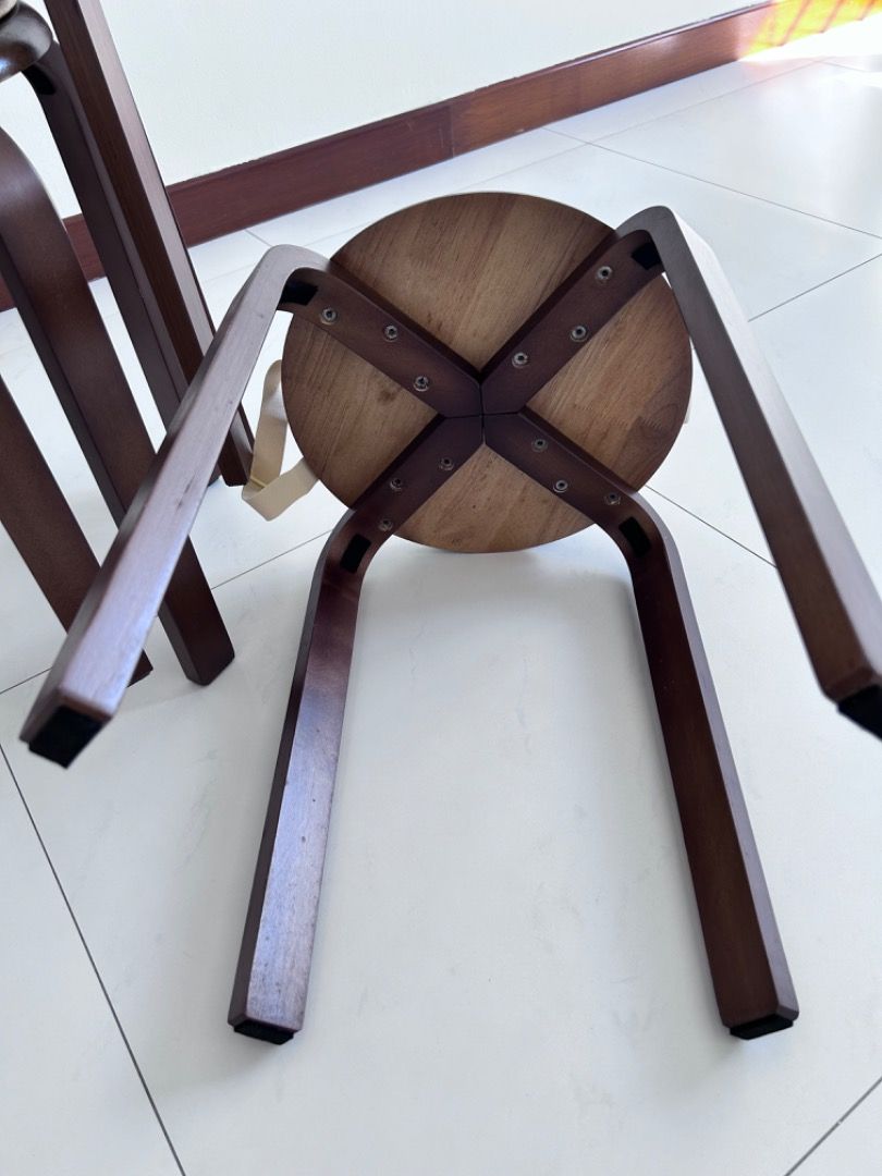 Stool (Category: Chairs) located in Singapore. Submitted by sharon_pky (Listing ID 1333072020, Image 3). Description: 4 pieces selling at S$8/pc c/w 4 free cushions. Self collect at West side..