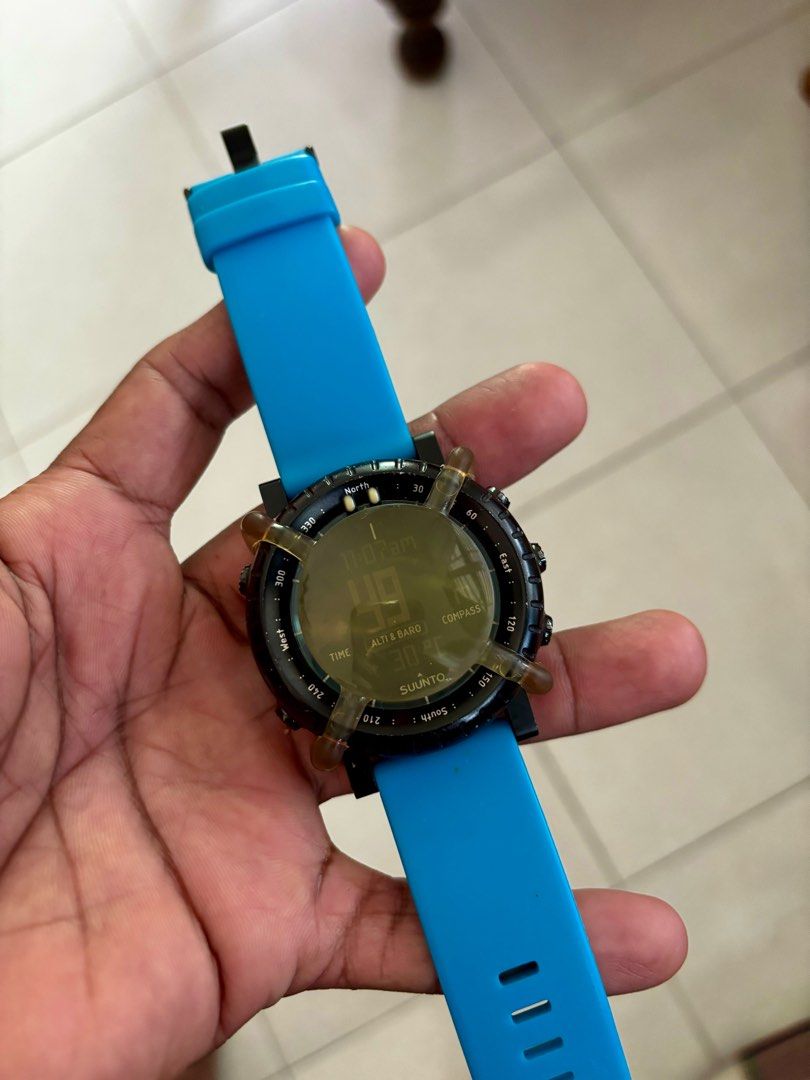 Suunto Core Blue crush Men s Fashion Watches Accessories Watches on Carousell