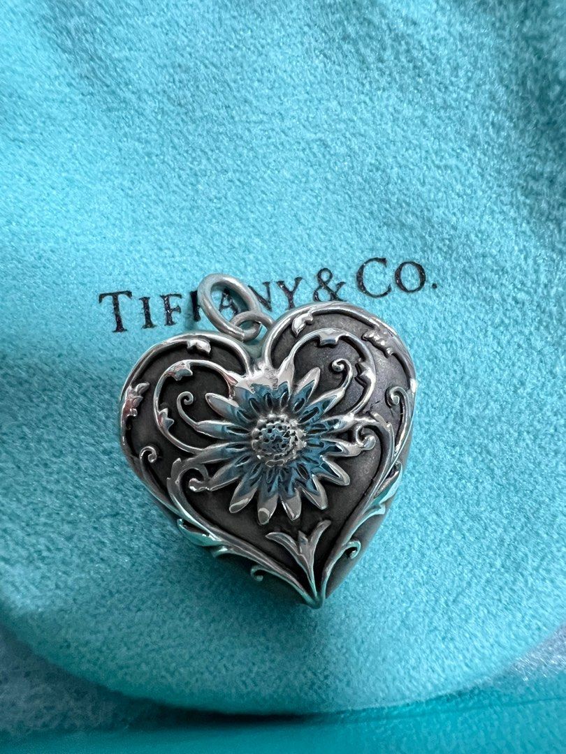 Tiffany Co. Daisy Ziegfeld Heart Locket