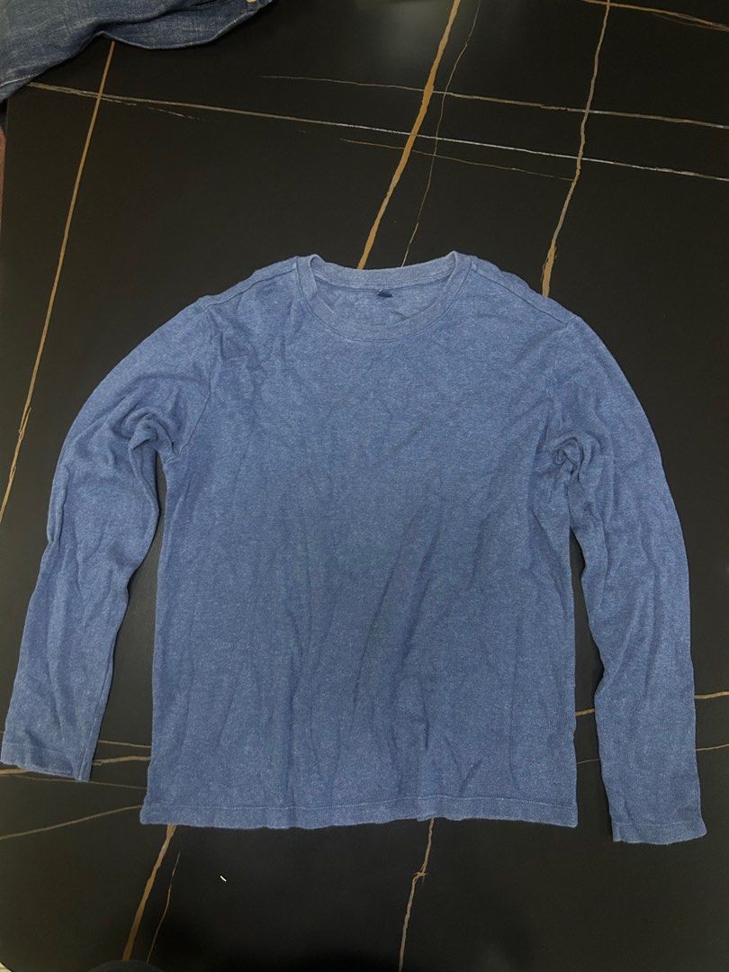 Uniqlo long sleeves size 150 (Category: Babies & Kids Fashion) located in Mandaluyong City. Submitted by itotan (Listing ID 1333078417, Image 1). Description: .