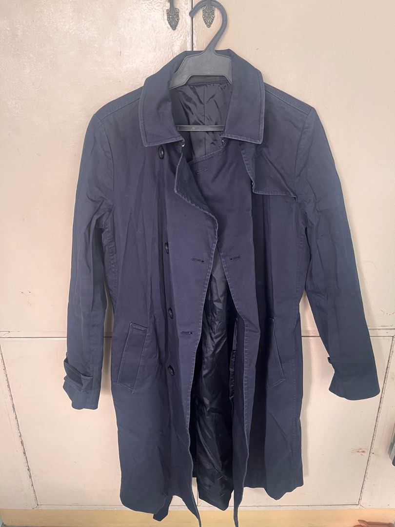 Uniqlo Trench Coat (Category: Coats, Jackets and Outerwear) located in Mandaluyong City. Submitted by msafer (Listing ID 1333004203, Image 1). Description: Length: 37" Width: 18.5" Arm length: 24.5" all buttons functional Fits best S-M frame.