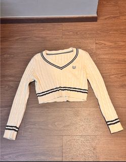 (Category: ) located in . Submitted by cute_clothes10 (Listing ID 1333089517, Image 1). Description: .