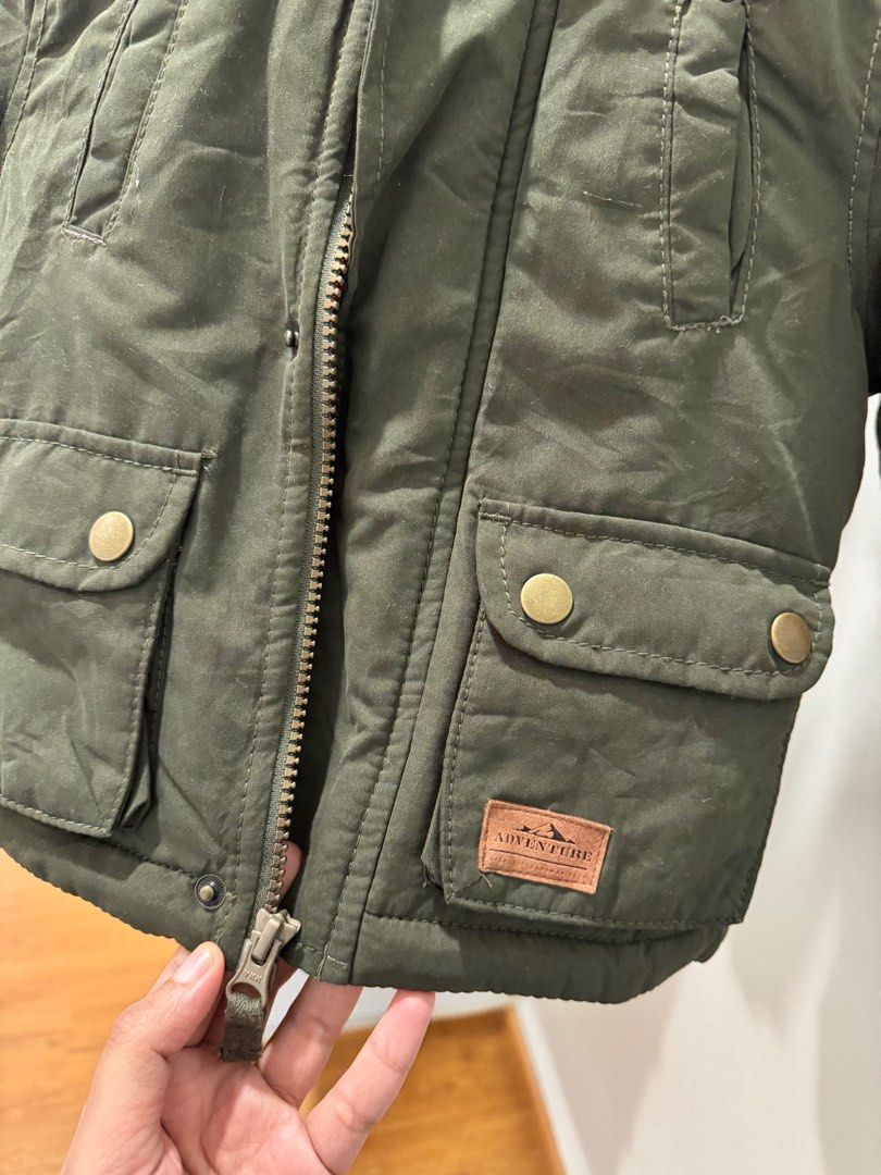 Winter Jacket (Category: Babies & Kids Fashion) located in Kuala Lumpur. Submitted by preloved.etcetera (Listing ID 1332980372, Image 3). Description: Could be unisex. Please buy. My boy got so many compliments during our london trip last year. He was 18months that time :).
