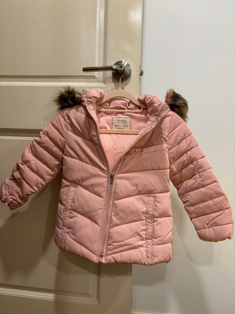 Winter Jacket (Category: Coats, Jackets and Outerwear) located in Singapore. Submitted by joa9292 (Listing ID 1333086607, Image 1). Description: Sweet pink Zara girl’s winter jacket. Suitable for temp between 15-5 degrees. Condition 8 out of 10. Self collection at north-east area. .