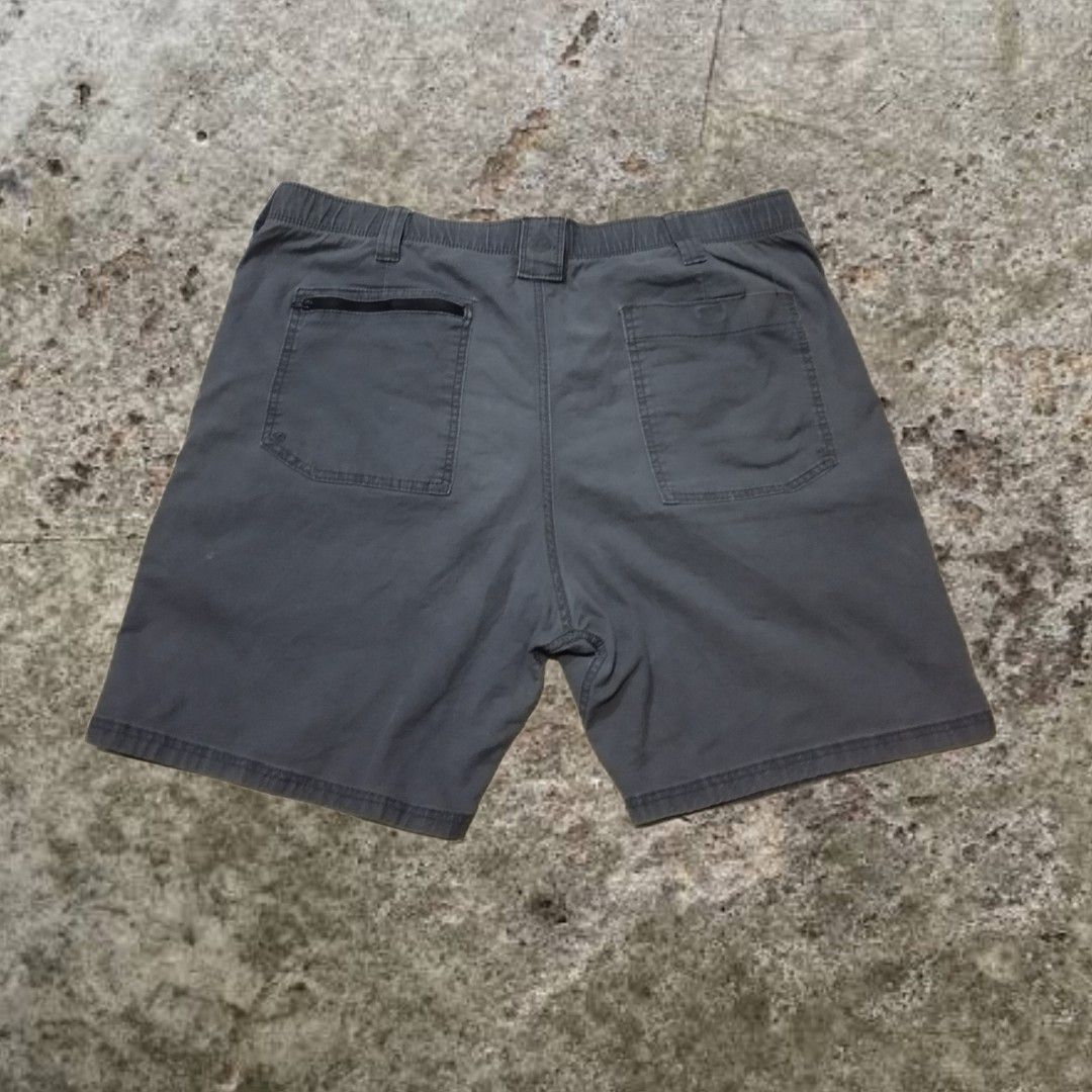 Wrangler Mens 38 Flat Front Regular Fit Outdoor Cargo Shorts Men s Fashion Bottoms Shorts on Carousell