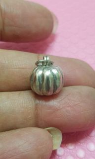 Handcrafted Last Century, Resembles a Pumpkin Externally, Actually a Pure Silver Rattle Pendant That Can Make Sound64246019630466110