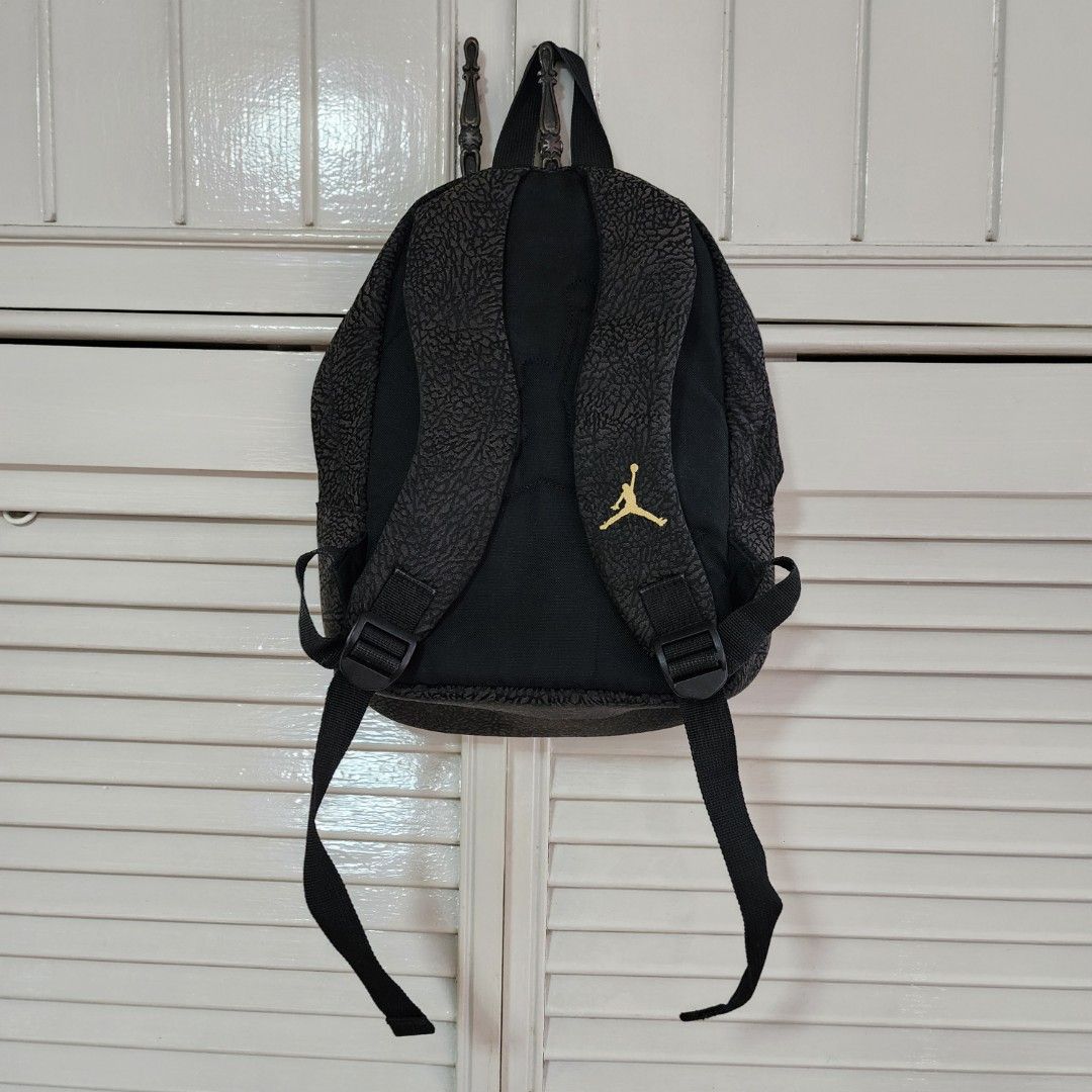 Air Jordan Mini Backpack (Category: Babies & Kids Fashion) located in Quezon City. Submitted by ShopPDplusK (Listing ID 1333170578, Image 2). Description: Brand: Air Jordan Size: Mini Backpack for kids Condition: Fairly used. Zipper pulls are missing but can be replaced at repair shops. RFS: Decluttering. SRP: 2000 PhP Delivery Fees and Pick up arrangements to be made by buyer. (Mira Nila Homes, Quezon City) I only ship to provinces using GoGoX. 