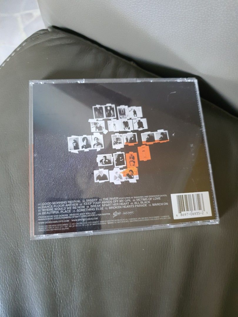 Cd (Category: CDs & DVDs) located in Singapore. Submitted by facebookless (Listing ID 1333210472, Image 3). Description: collection at tembeling rd. 423721.