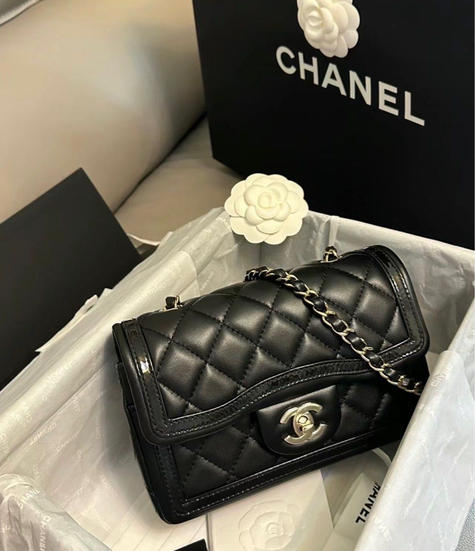 Chanel mini cf 20cm flag bag, 名牌, 手袋及銀包 - Carousell