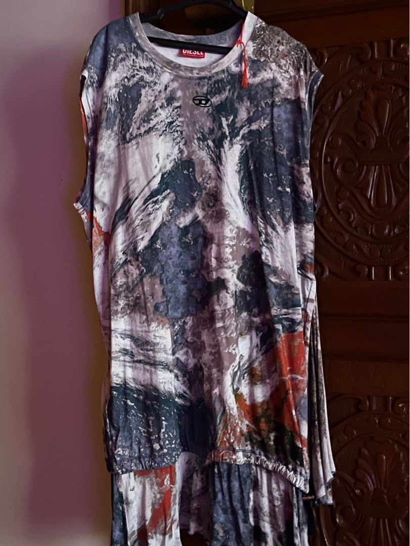Diesel Crewneck Dress (Category: Dresses) located in Quezon City. Submitted by luda_ (Listing ID 1333230376, Image 3). Description: Bought from Diesel HongKong Will keep the item if not sold. 📍QC .